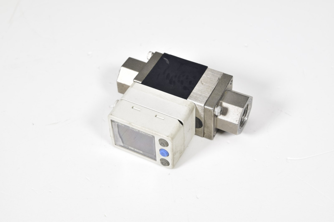PF3W704-F03-E-MR